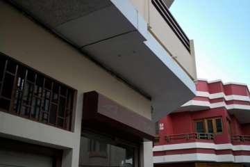 Caída de una farola del alumbrado público en Los Llanos (Foto TA)